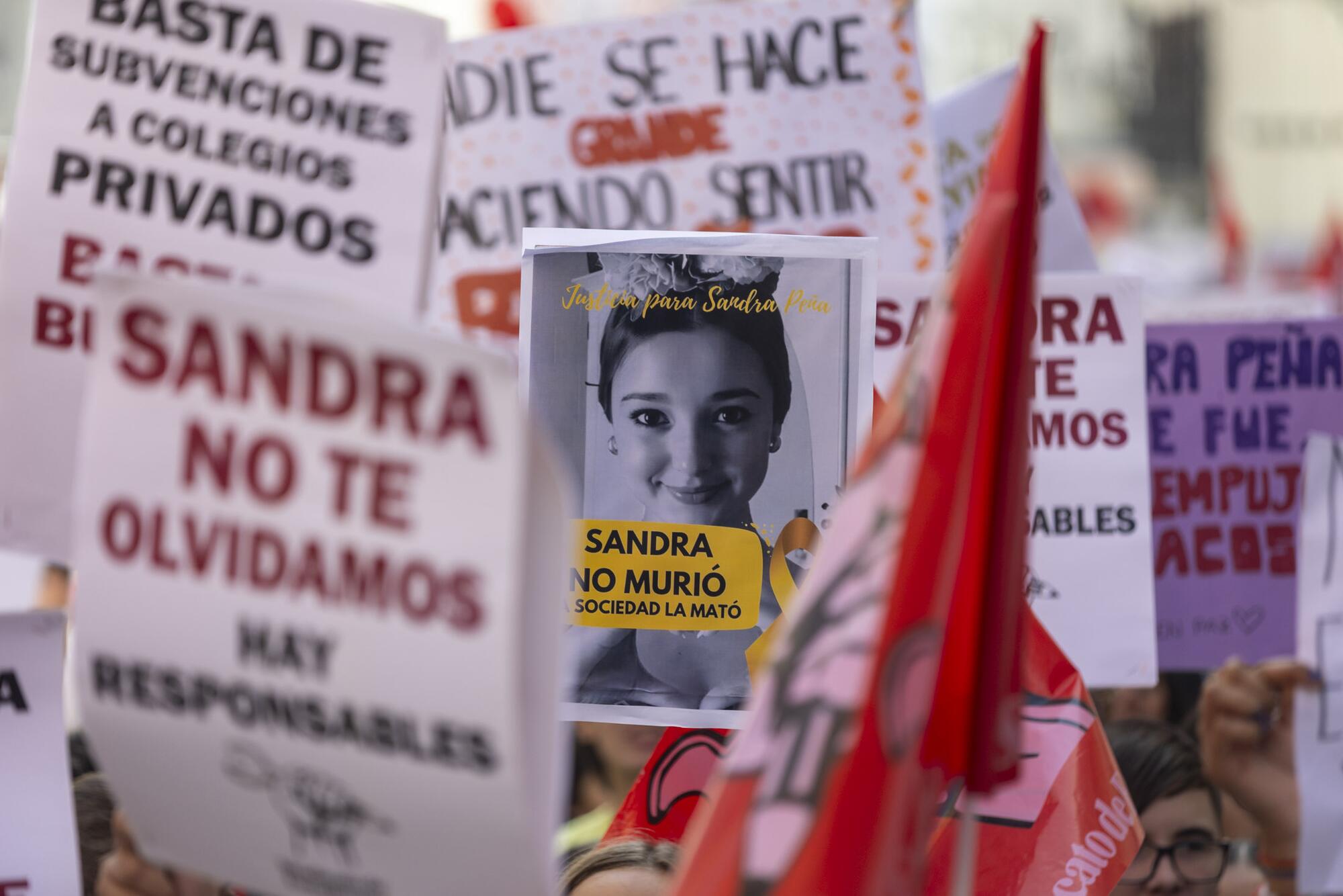 Manifestación  Acoso escolar justicia para Sandra - 7